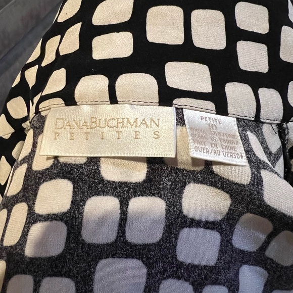 Danna Buchman 100% Silk Front Zipper Blouse - Picture 5 of 7